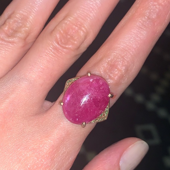 NEW ♥️ Gold Plated Cabochon Ruby Ring - Picture 1 of 7